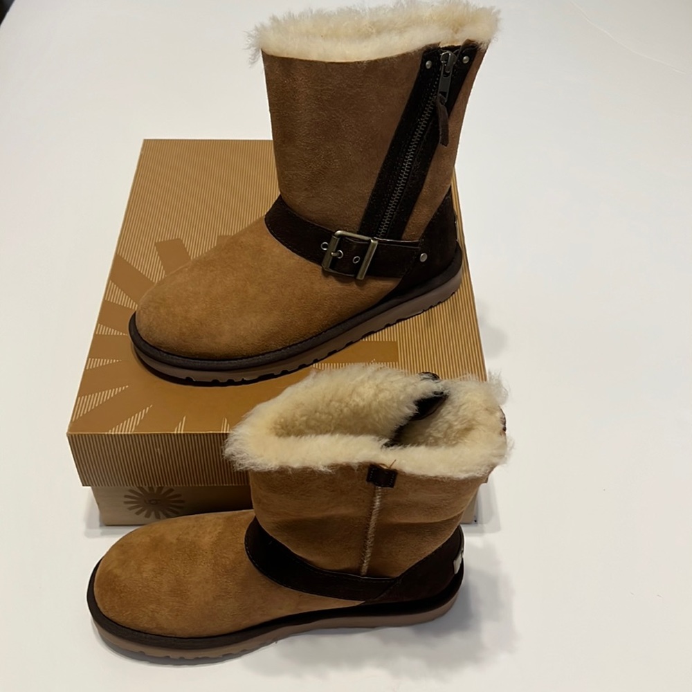 UGGs boots size 6